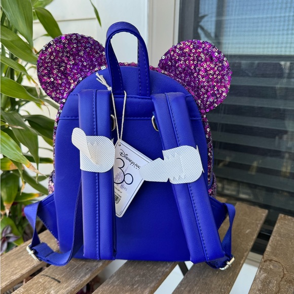 Disneyland Paris 30th Anniversary Limited Edition Loungefly - Picture 4 of 7